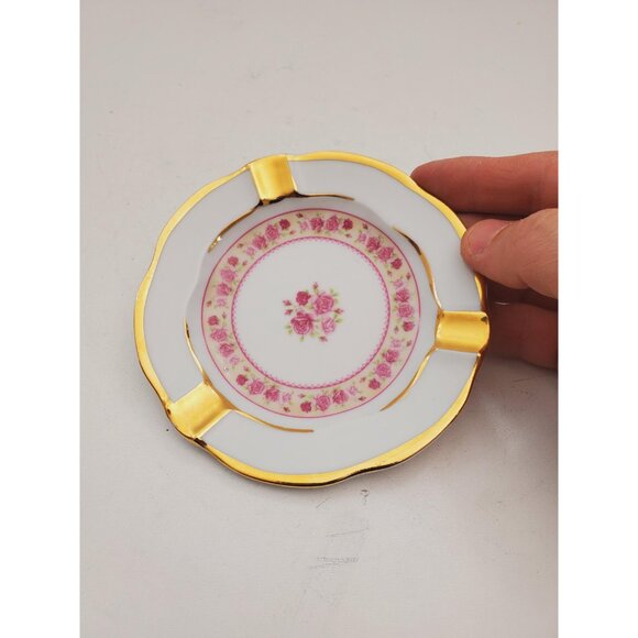 Vintage Limoges Veritable Porcelaine D’Art cobalt blue 22k gold ashtray- France - Picture 3 of 10